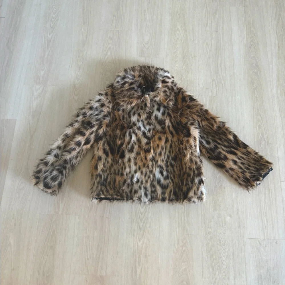 Faux Fur Leopard Jacket - Picture 7 of 15